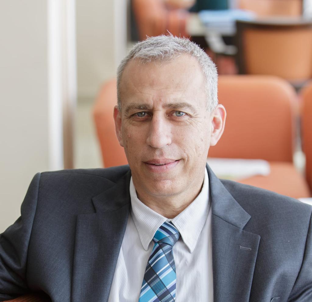 הפרופ' נחמן אש