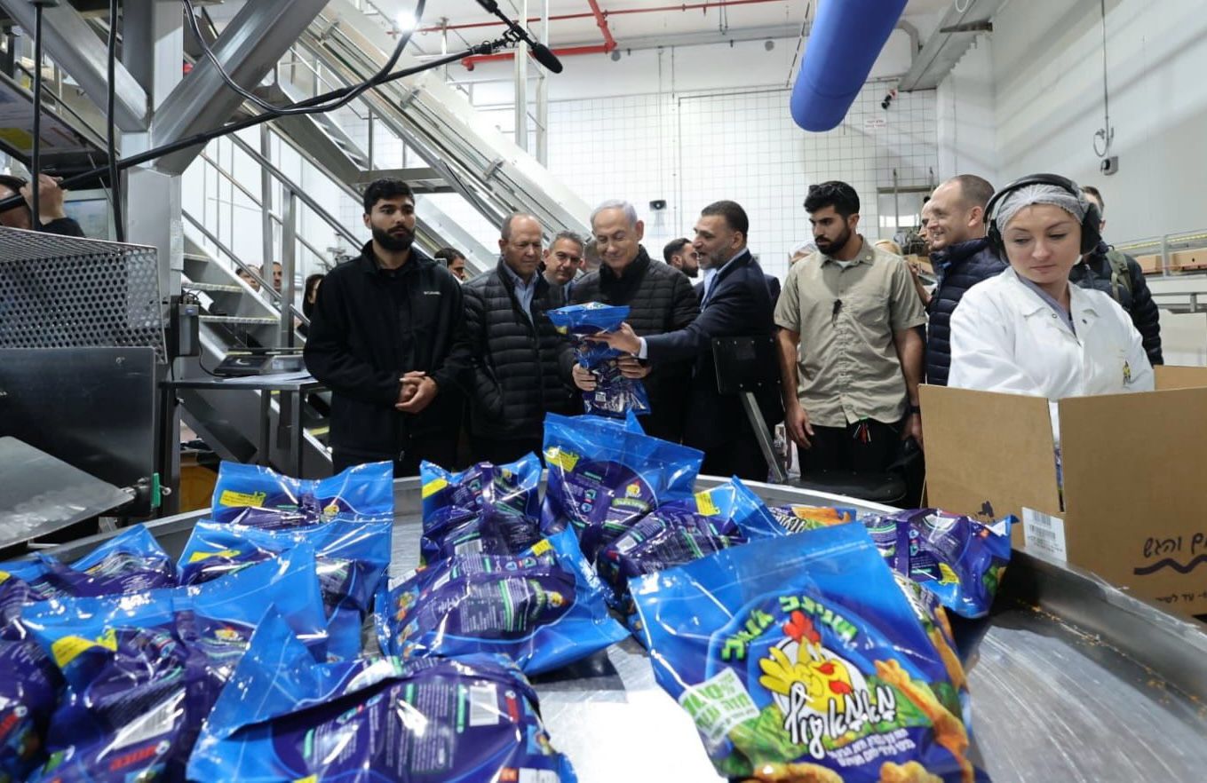 ראש הממשלה בביקור במפעל תנובה גליל. צילום: יוסי אלטרמן