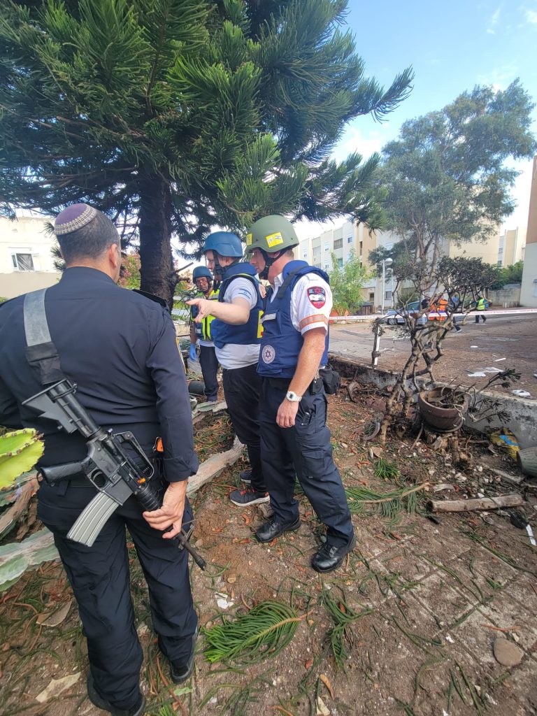 כוחות הצלה בזירת אירוע, צילום: תיעוד מבצעי מד"א