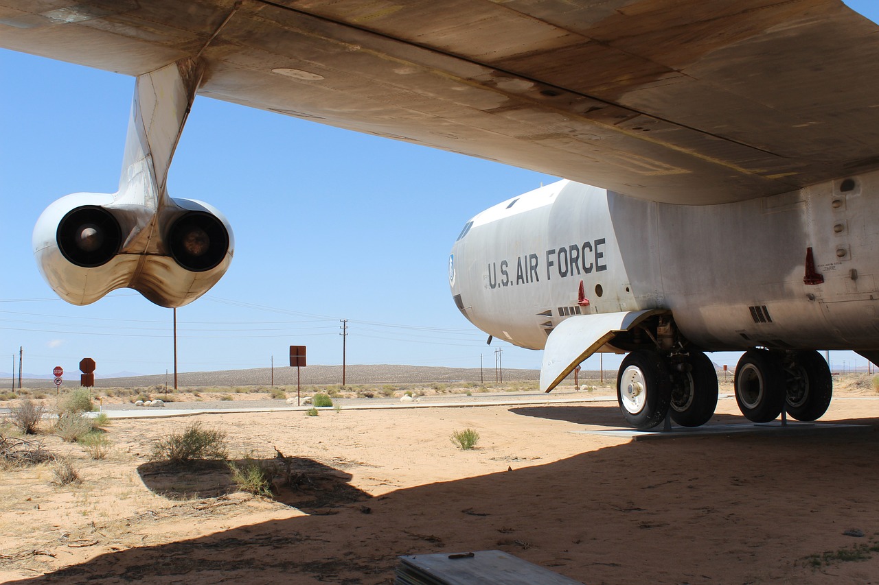 מפציץ B52. צילום אילוסטרציה - ינשוף הלילה - פיקסבי