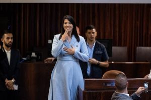 שירלי פינטו מובילה שינוי תקשורתי עם "סימן בשידור"