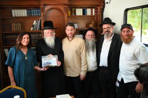 בית כנסת חדש בכביש 6, צילום: רזיאל רובין