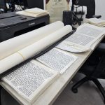 תמונות הממצאים שנתפסו בבית החשוד צילום: דוברות המשטרה