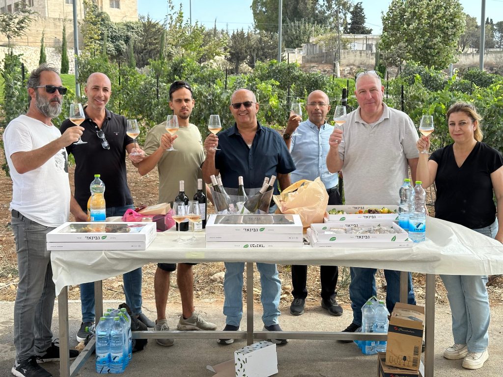 ייקבי ירושלים חוגגים בציר, צילום: רון ירקוני יחסי ציבור