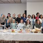 צוות המרכז הרפואי זיו יחד עם הרבניות ונציגות הקהילה. צילום: