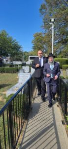 ח"כ עבד עפיף מהליכוד בביקור בציון של הרבי מלובביץ